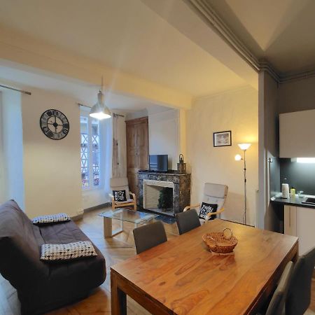 Appartement Centre-Ville Pour Sejour Et Cure Bagneres-de-Bigorre Bagian luar foto