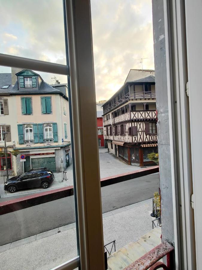 Appartement Centre-Ville Pour Sejour Et Cure Bagneres-de-Bigorre Bagian luar foto